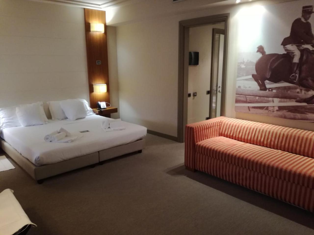 Hotel Barrage Pinerolo Ngoại thất bức ảnh